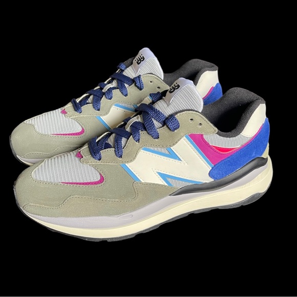 NEW BALANCE 5740 57/40 M5740DD1 Suede Men’s 9.5 Sneakers Runners - Picture 2 of 3